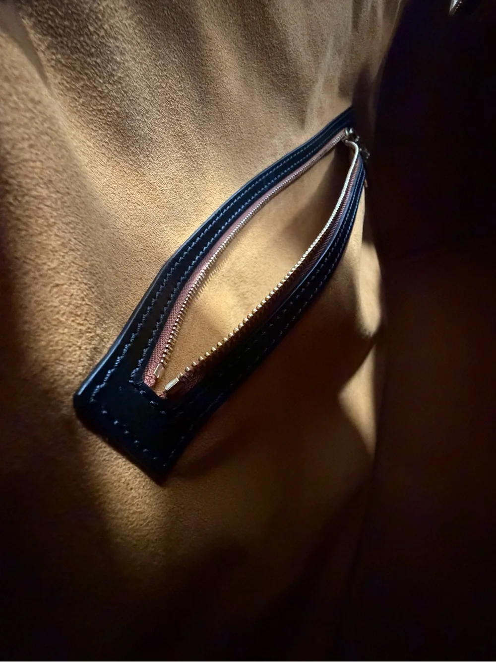 Louis Vuitton Keepall Bandouliere 50 black